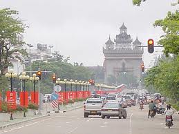 ກອງປະຊຸມສຳມະນາສົ່ງເສີມການຄ້າ ການລົງທຶນເຂົ້າວຽງຈັນ ແລະ ຈຳປາສັກ